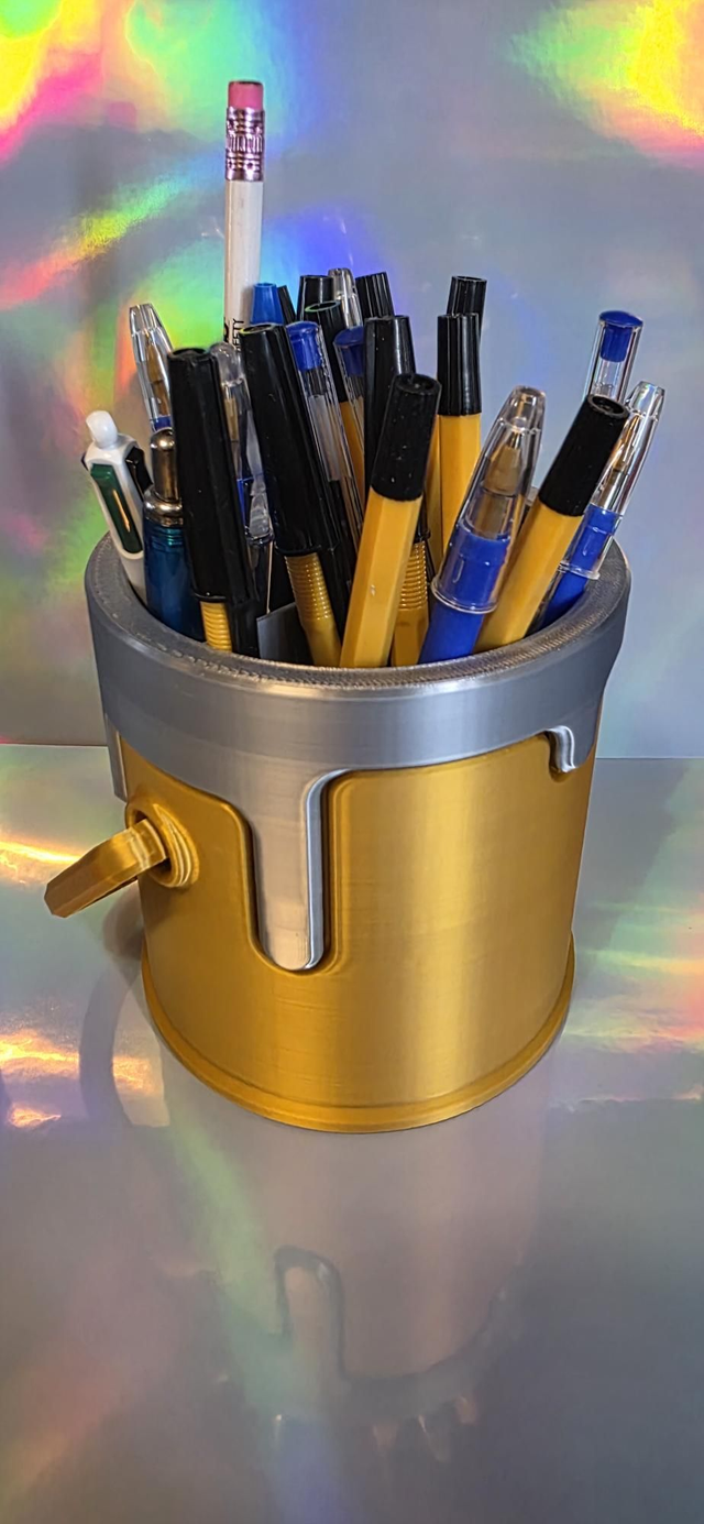 Leaky bucket pen holder large 