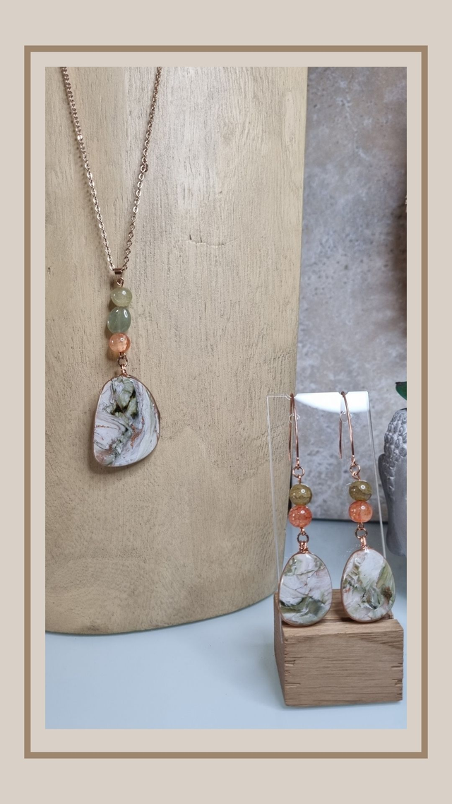 Parure fausse pierre naturelle avec perles 