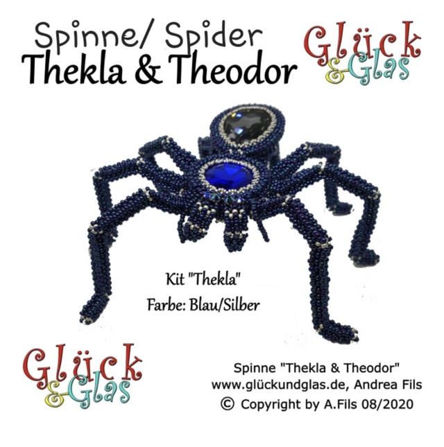  "Spinne Thekla & Theodor",  Thekla in Blau/Silber