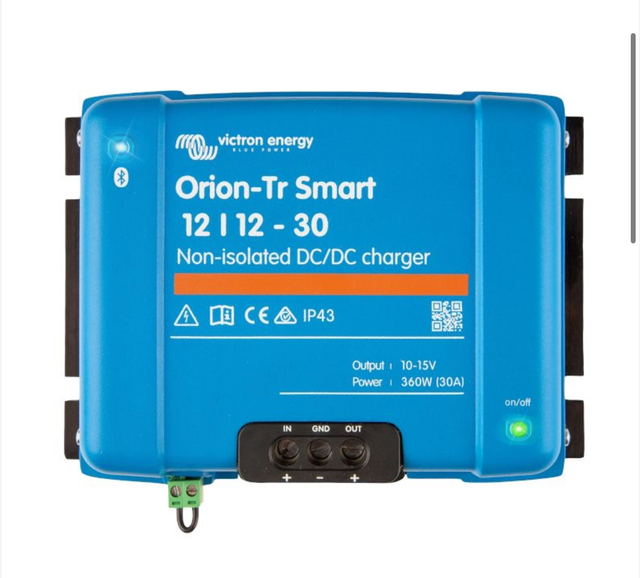 Victron 12/12 30 DC to DC charger