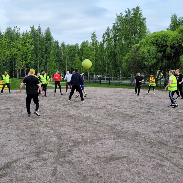 Kesäkortti hyvinvintipassilainen