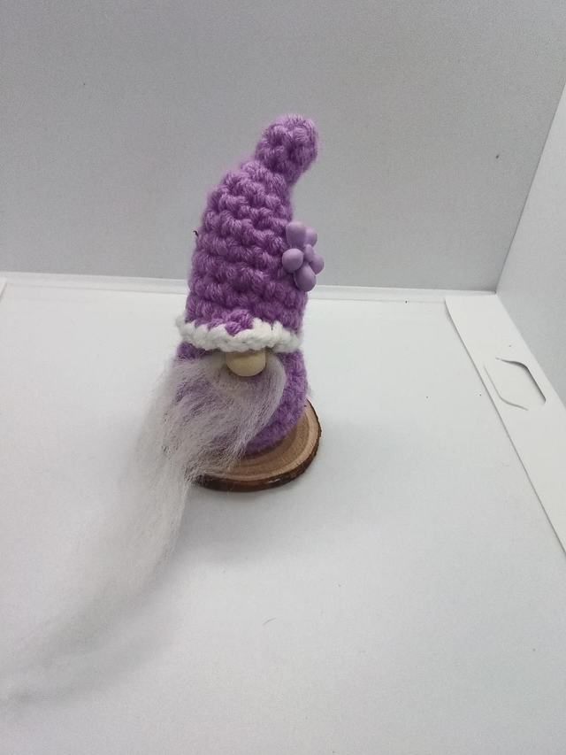 Gnome various colours 