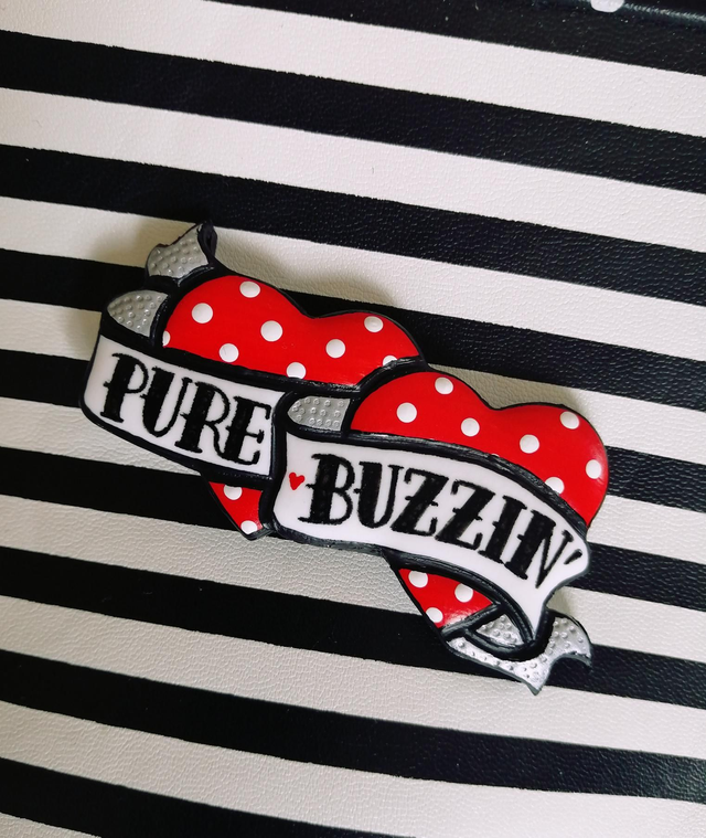 Pure Buzzin Double Heart Brooch