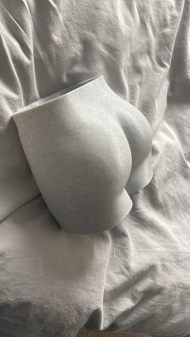 Curvy Booty Planter