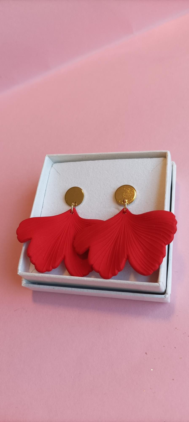 Ginkgo -lehtikorvakorut  punainen 