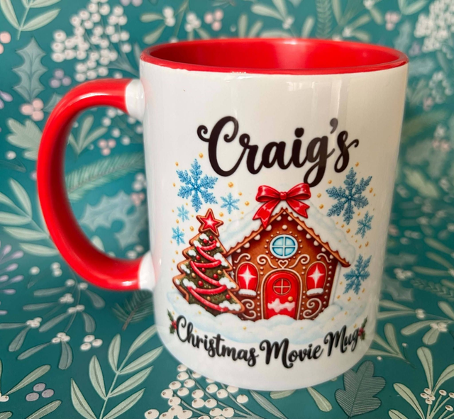Personalised Christmas Movie Mug – 11oz Red Handled Gingerbread House Mug