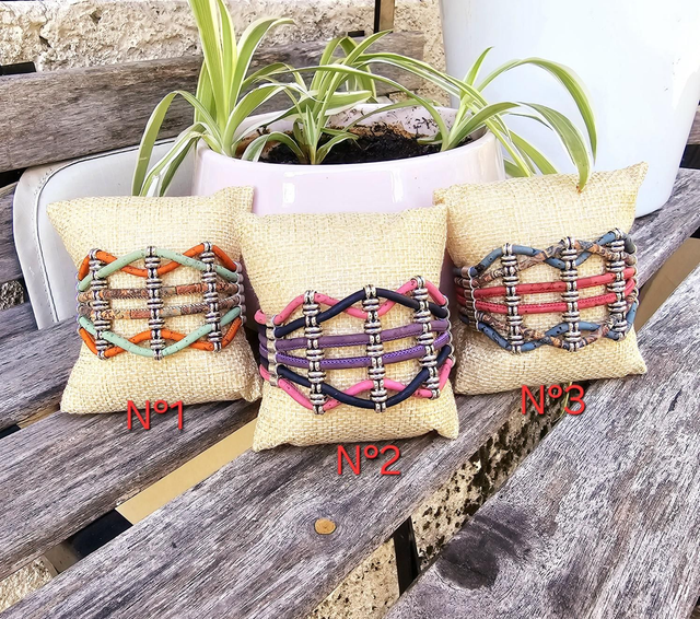 Bracelet/manchette "Mariah" en cordon de liège teinté 6 rangs