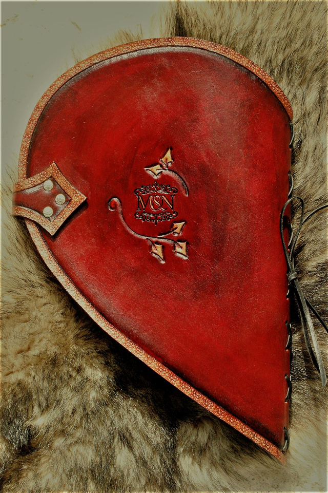 Livre-cœur artisanal en cuir – Carnet de promesse & mariage