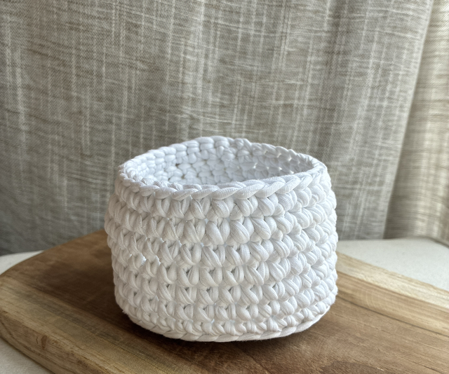 Panière blanche moyenne 