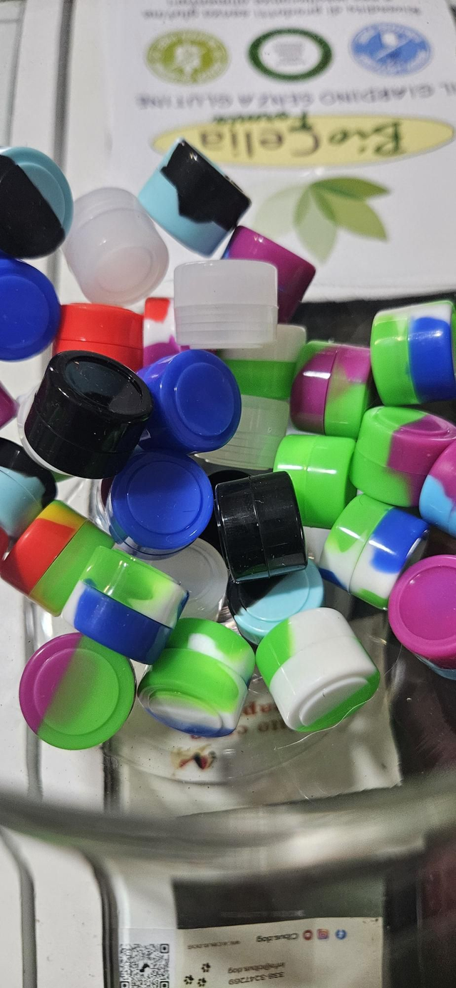 Mini contenitori in silicone da 0.5ml ! 