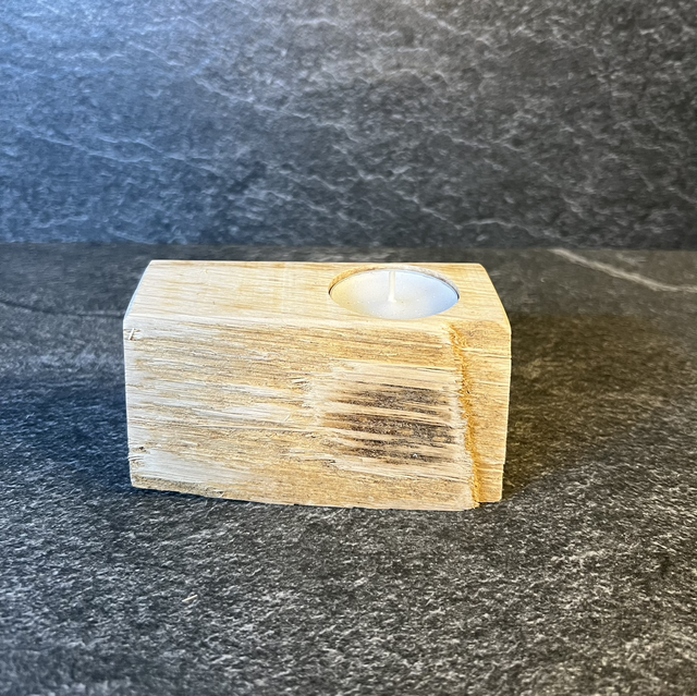 Teelichthalter mit Baumkante 