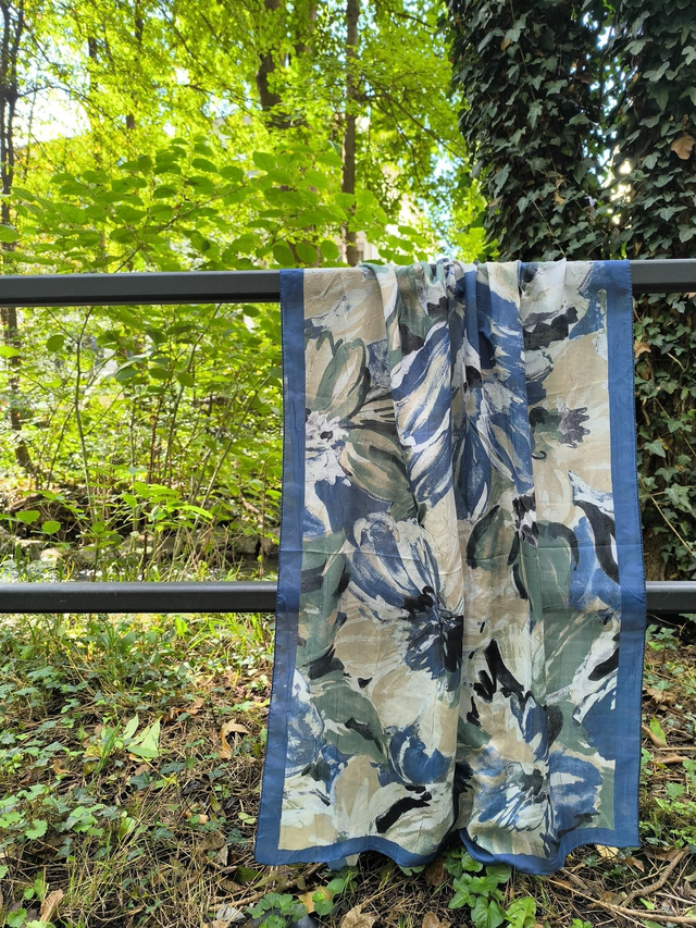 Kopftuch mit Muster Jeansblau