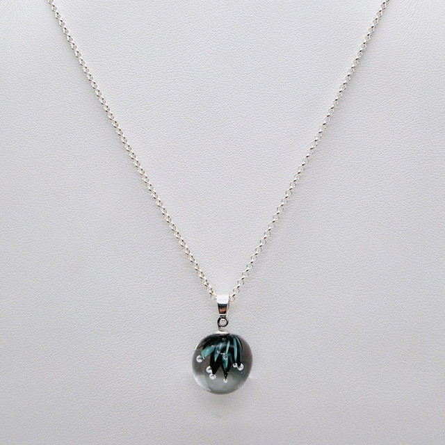 Pendentif Ariel bleu et noir