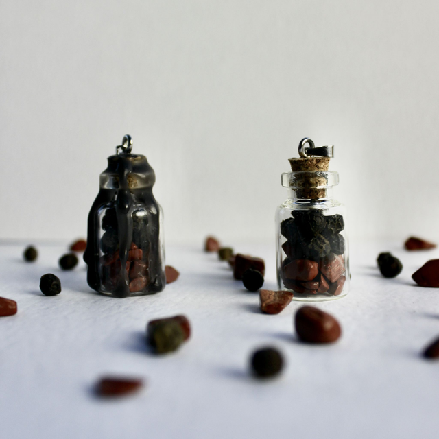 Pendentif fiole TIGRE