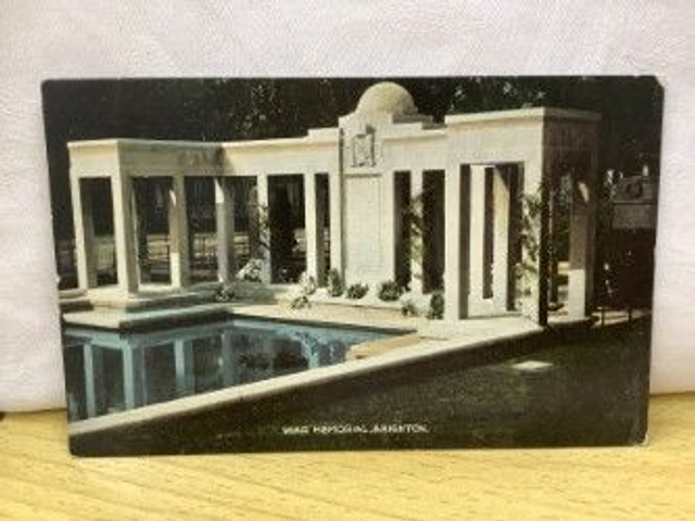 Brighton, War Memorial, Sussex, E.T.W. Dennis &amp; Sons Ltd. postcard. Our Ref No. R296 £2.50