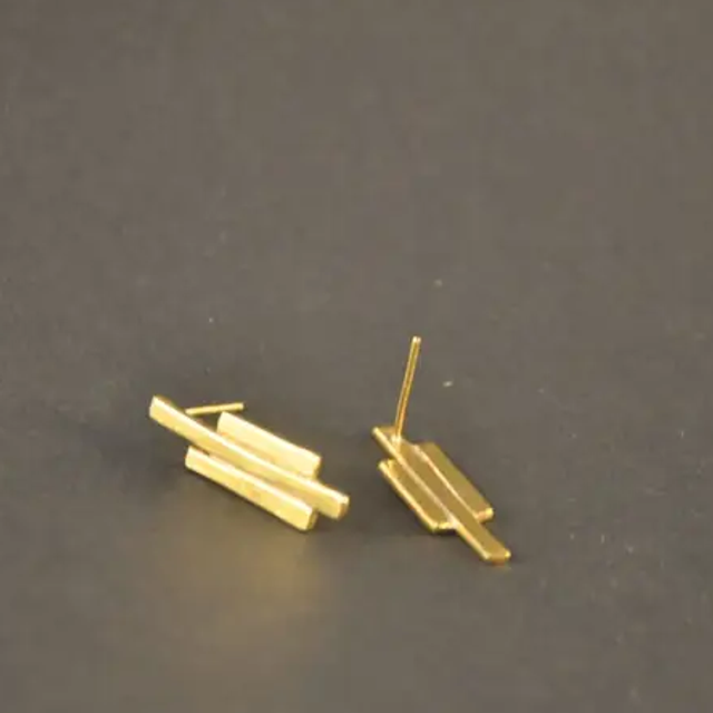 Boucles d’oreilles courtes « Herbes folles » / Cécile Vitrant