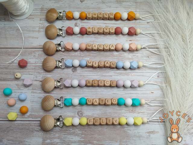 Attache tétine personnalisé silicone et bois, 7 couleurs + 10 attaches + Prénom (6 lettres max)
