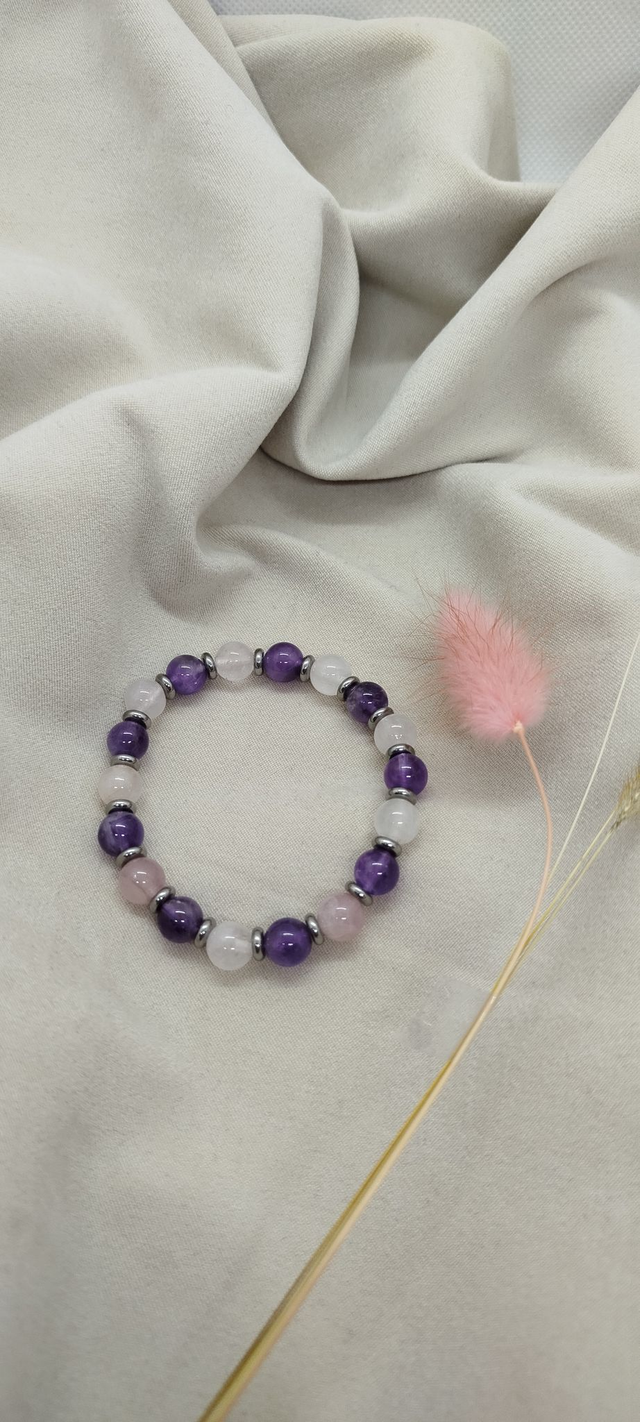 N° 366. Bracelet 16 cm en pierres naturelles de 8 mm  (améthyste, quartz rose). 