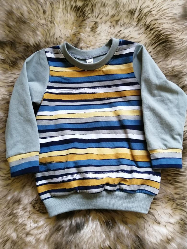 Top - 18 mth (86 cm).   Mustard stripe