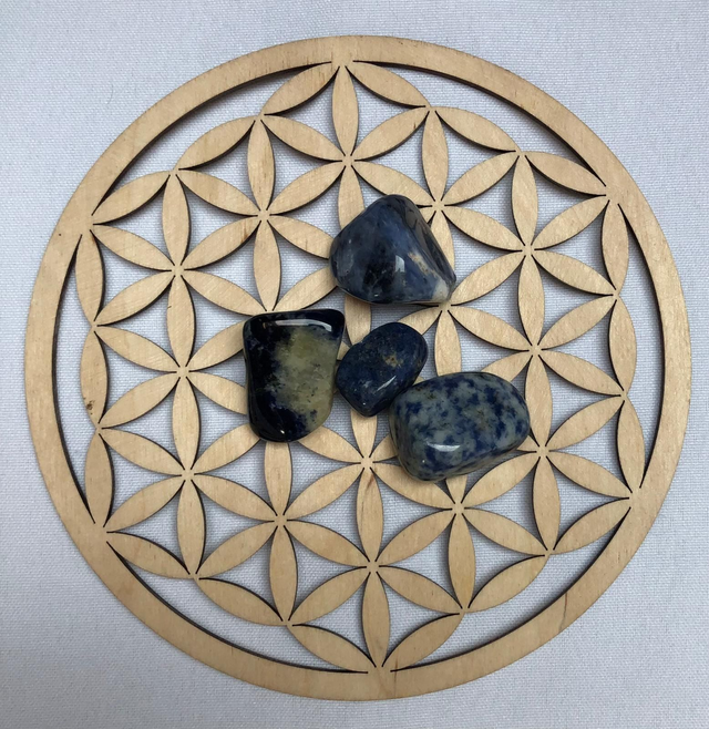 Pierre roulée en Sodalite