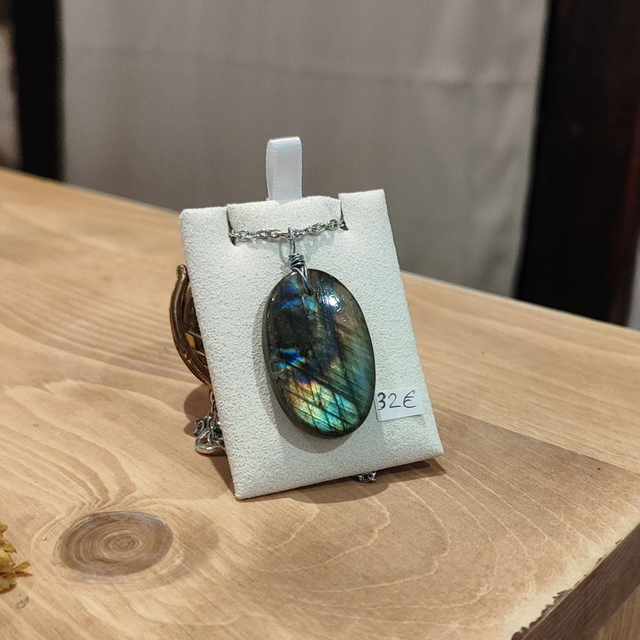 Labradorite Arc-en-ciel - Madagascar