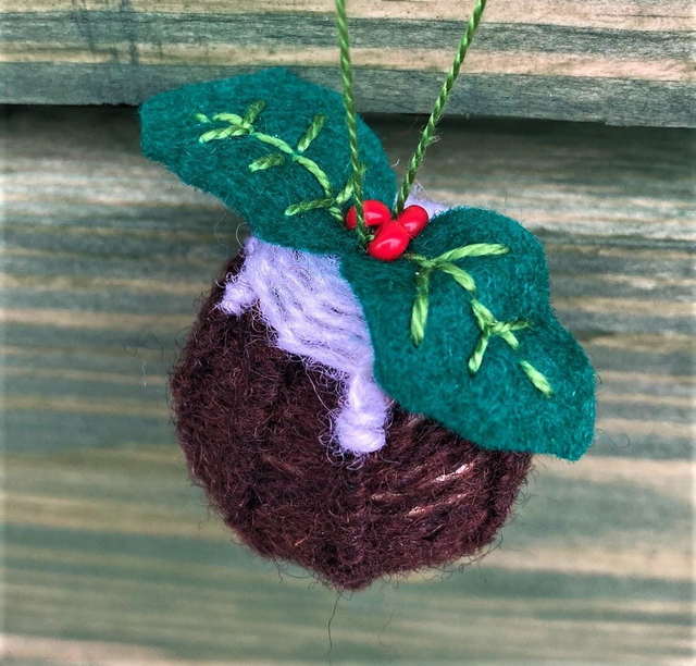 Dorset Button Kit - Grindle Christmas Pudding