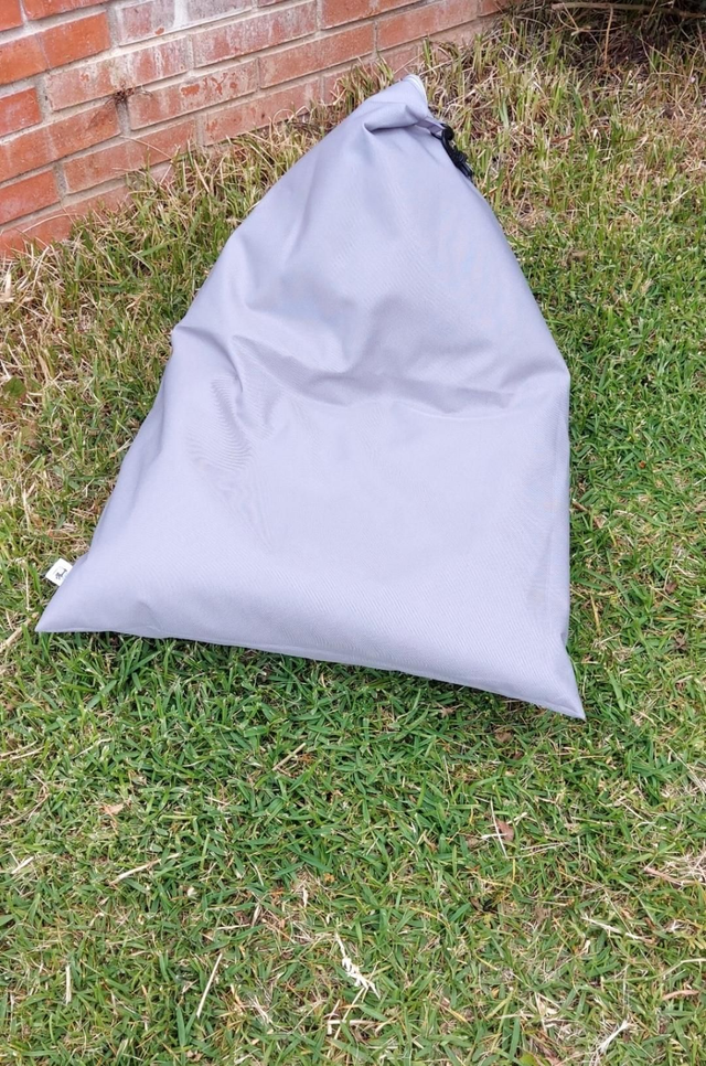 Puff praia/piscina cinza 