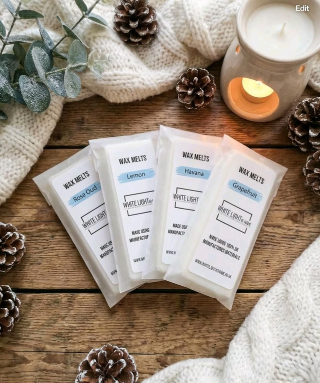 Mystery 4 packs of wax melts