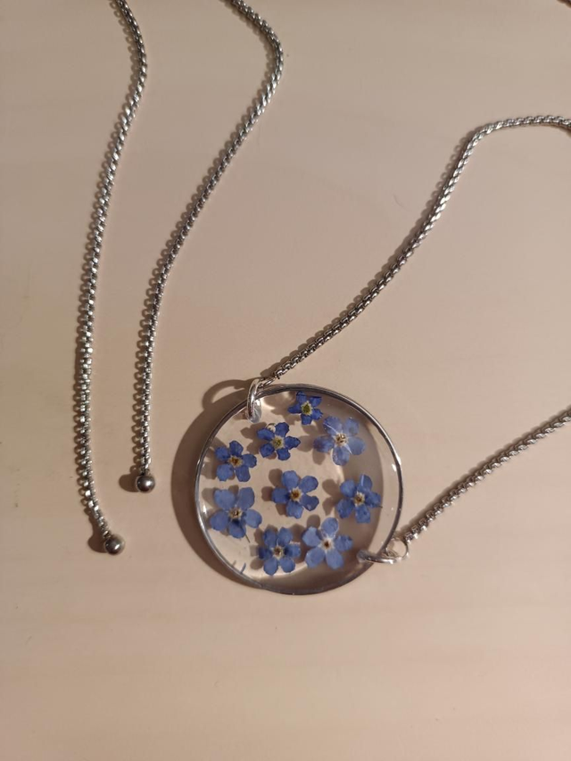 Commande personnalisée - Collier Myosotis 