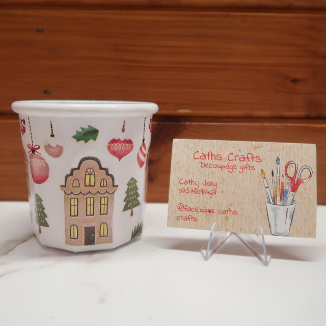 Decoupage Christmas Pen Pot