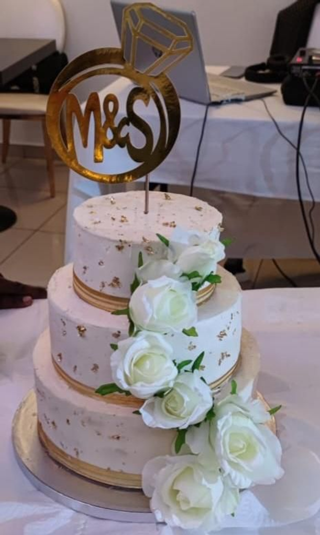 Pièce Montée Fleurs La Part