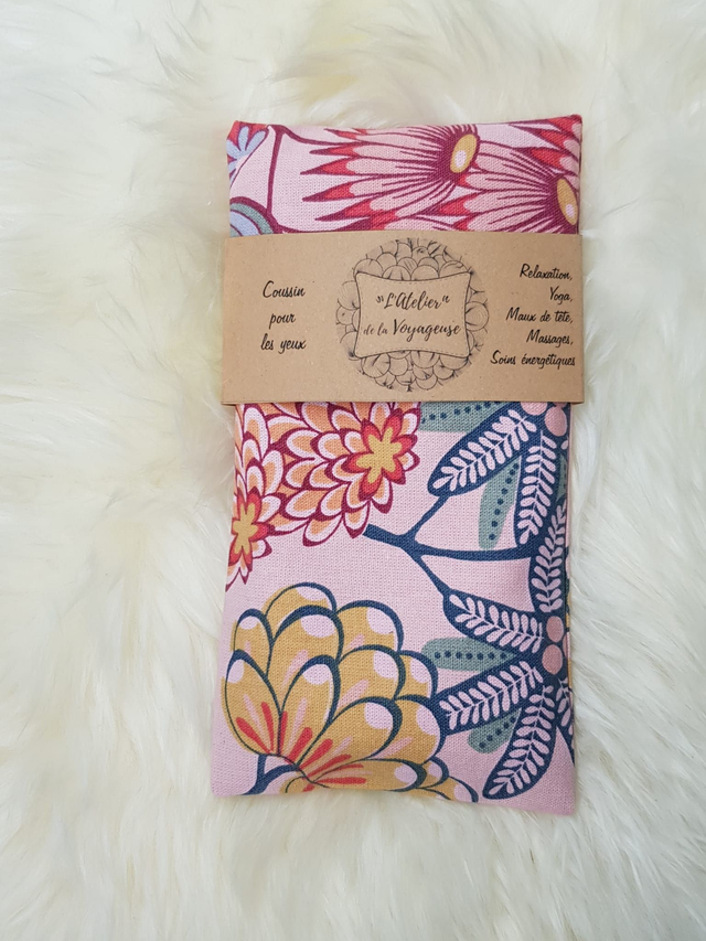 34 - Coussin pour les yeux - Poésie fleurie rose