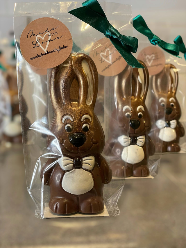 Easter bunny with a bow