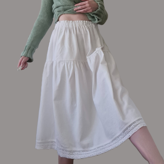 Vit bomullskjol strl M/L