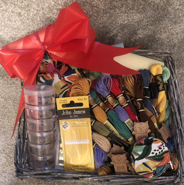 🎄Christmas Embroidery Basket🎄