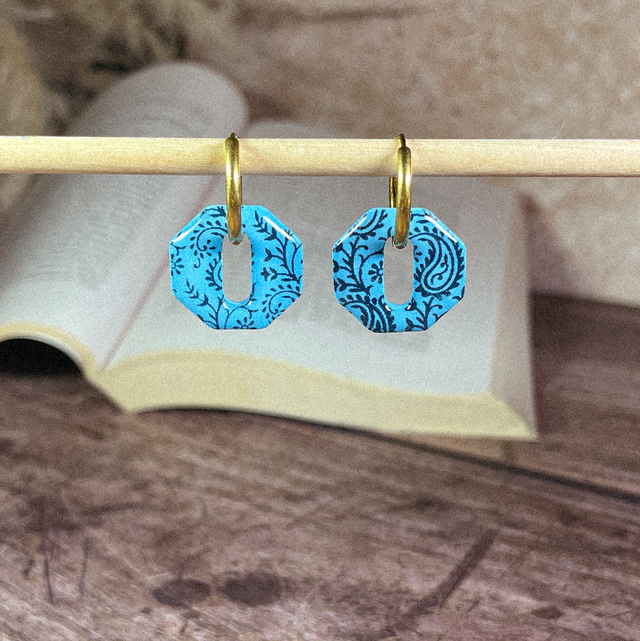 Octavia - Motif bandana bleu (sans créoles)