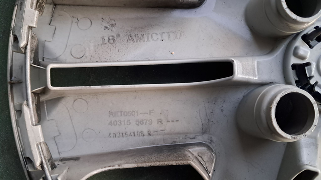 Enjoliveur Renault Clio4/Clio5/Zoe 16p (nouveau logo) Modèle Amicitia Occasion