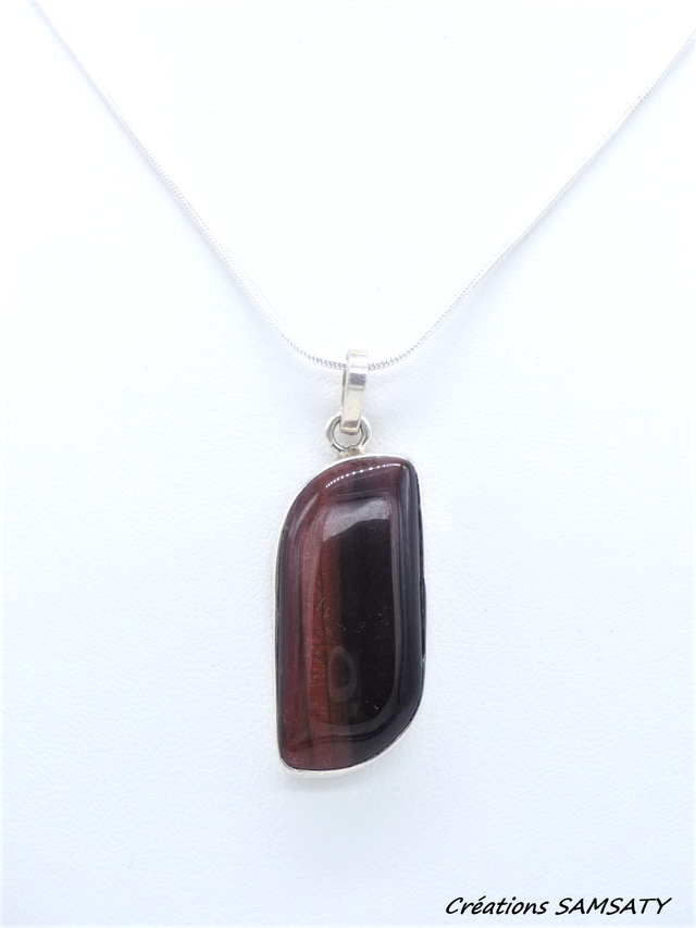 Pendentif en Œil de Taureau