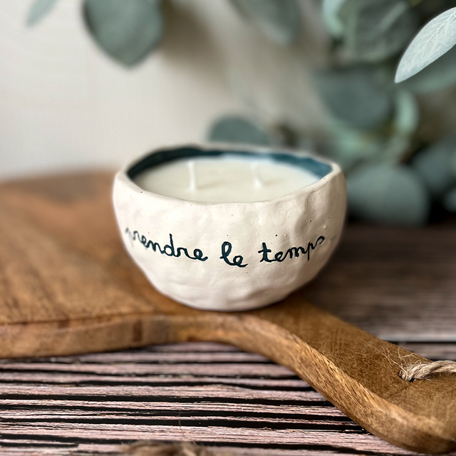 Bougie modelée « prendre le temps »