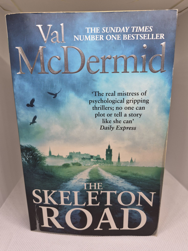 Val McDermid - The Skeleton Road