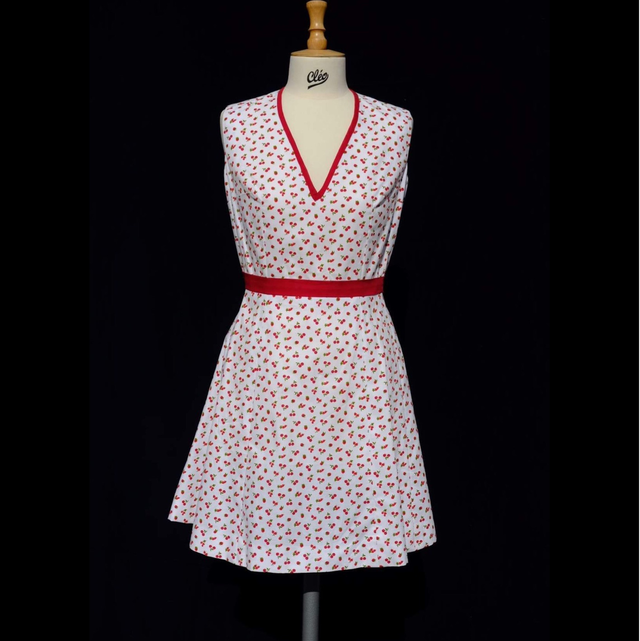 Robe fruits rouge 