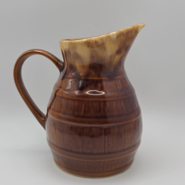 Petit pichet tonneau 