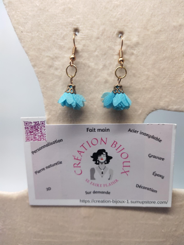 Boucle d'oreille fleurs