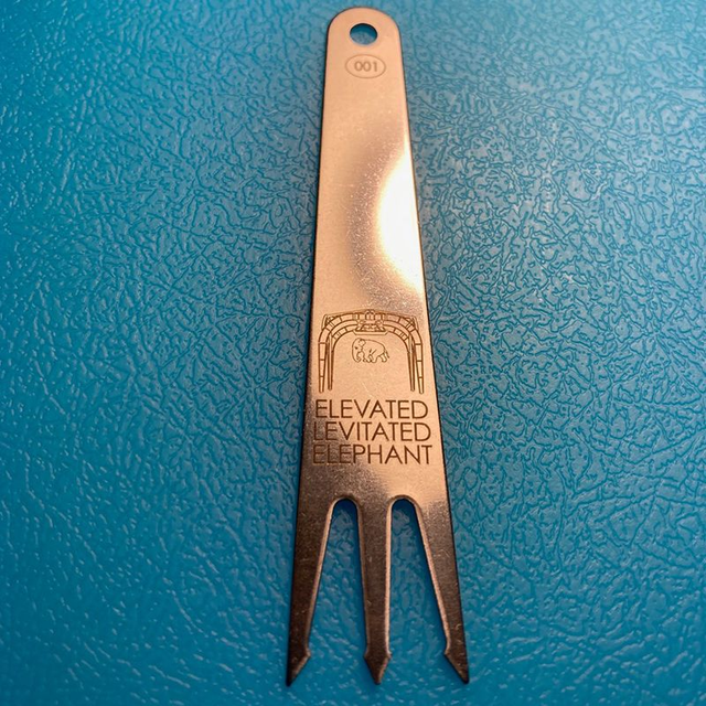 Der "Pommes Elevator" aus Edelstahl