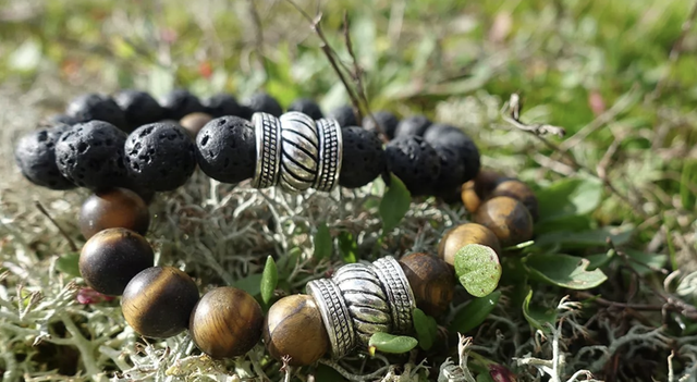 DUO bracelet   Bali Oeil de Tigre Marron &amp;  Pierre de Lave By MoustickatCie