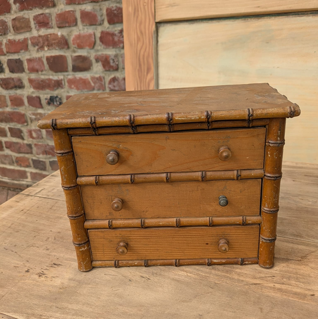 Mini commode rangement