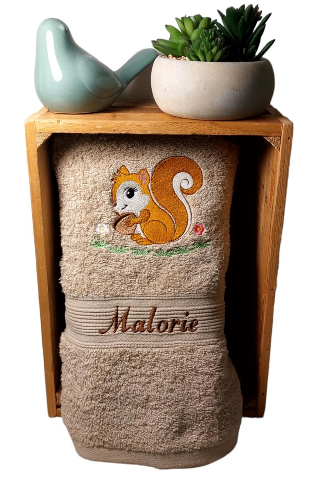 Drap de bain ÉCUREUIL Brodé personnalisé 