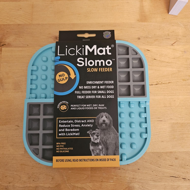 LickiMat Slomo slow feeder