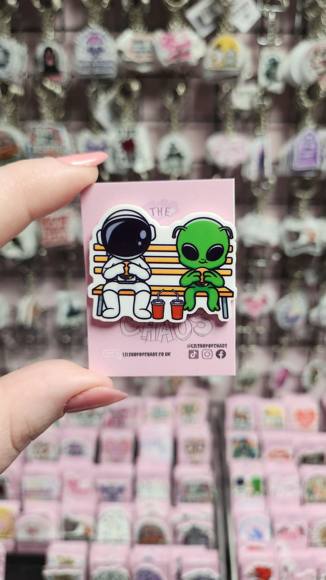 Alien and Astronaut | Keyring, Pin or Phone Grip | 196