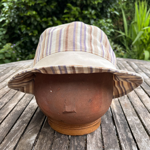 Gestreept hoedje